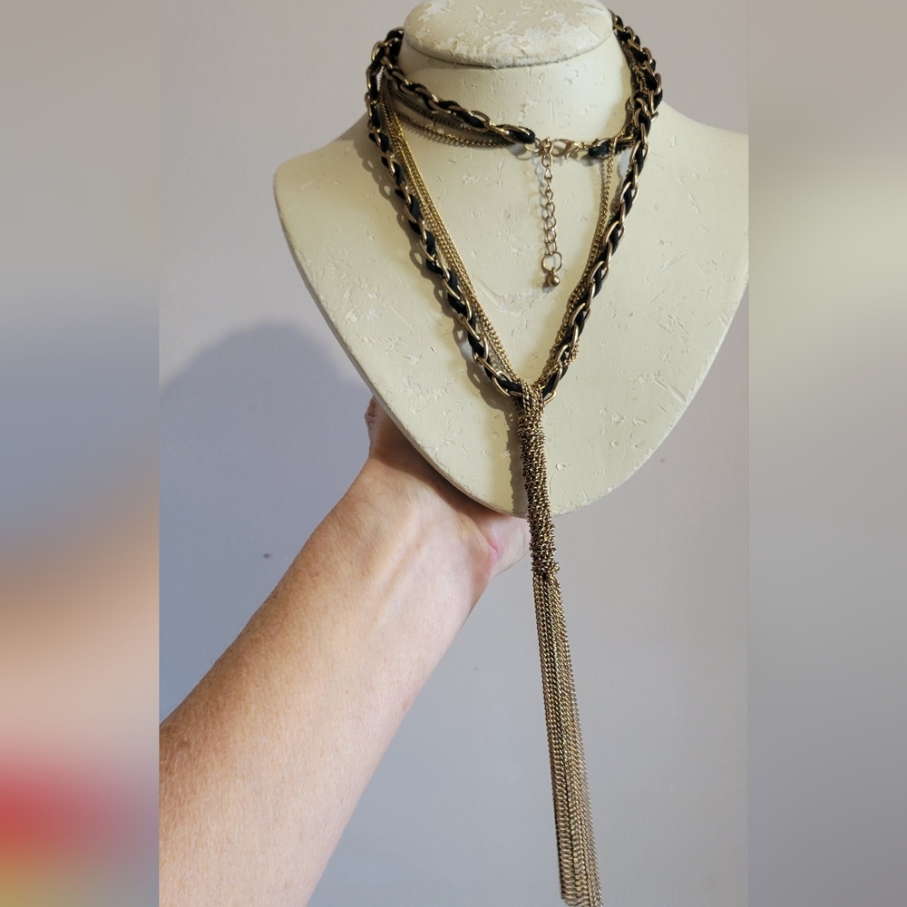 Elegant Gold Chain & Tassel Necklace